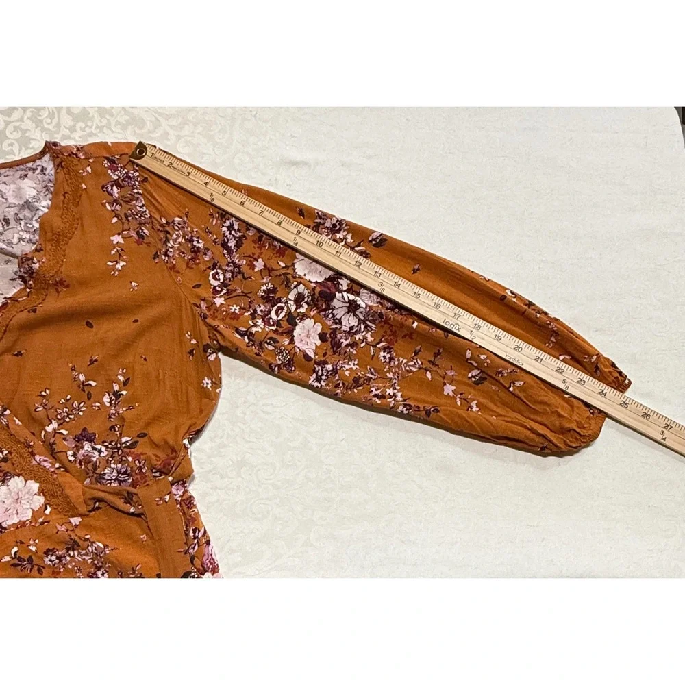 Maurices WrapvTop Womens 1X Rust Floral Peplum Crochet Trim V-Neck Cottagecore - Picture 6 of 12